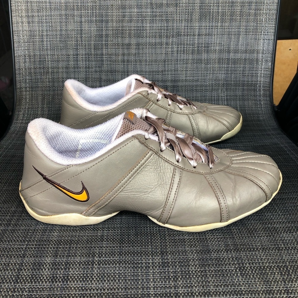 Nike Air XV capri dance / cheer trainers metallic leather shoes Women’s size 9